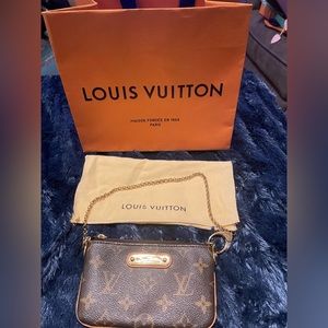 Louis Vuitton Monogram Pochette Milla PM
